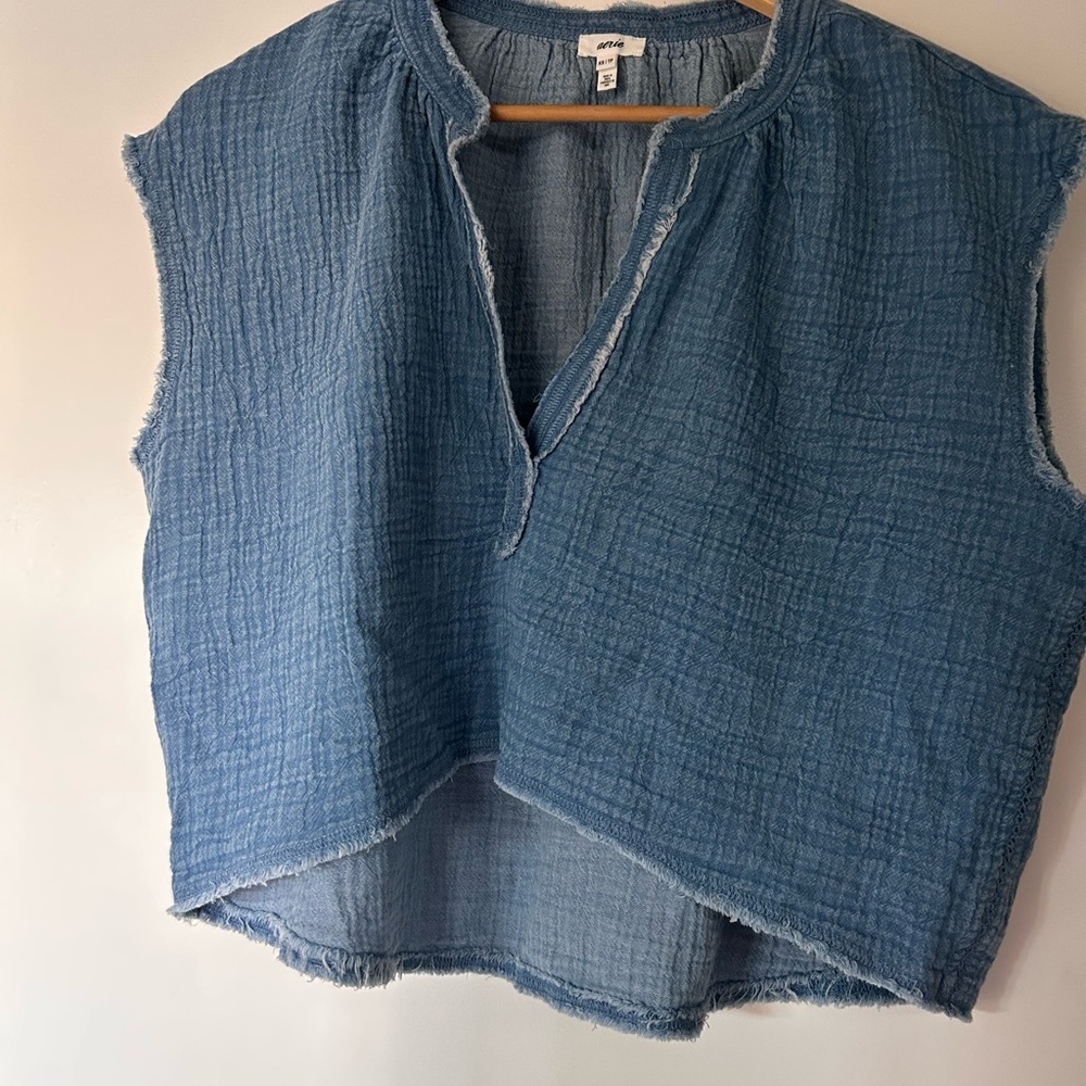 Blue Sleeveless Top
